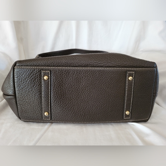 Dooney & Bourke brown hobo purse. - Picture 3 of 13